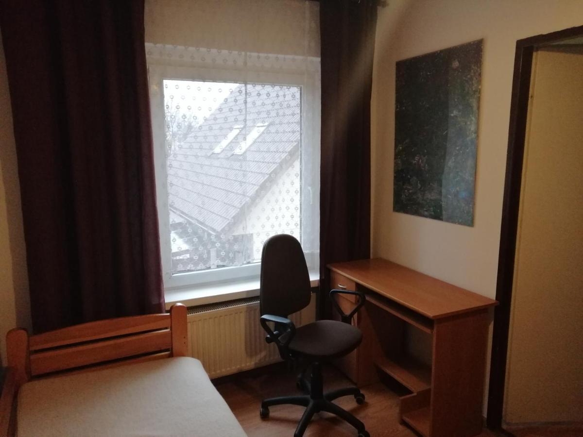 Z 3 Sypialniami - Selekcyjna 15 Apartment